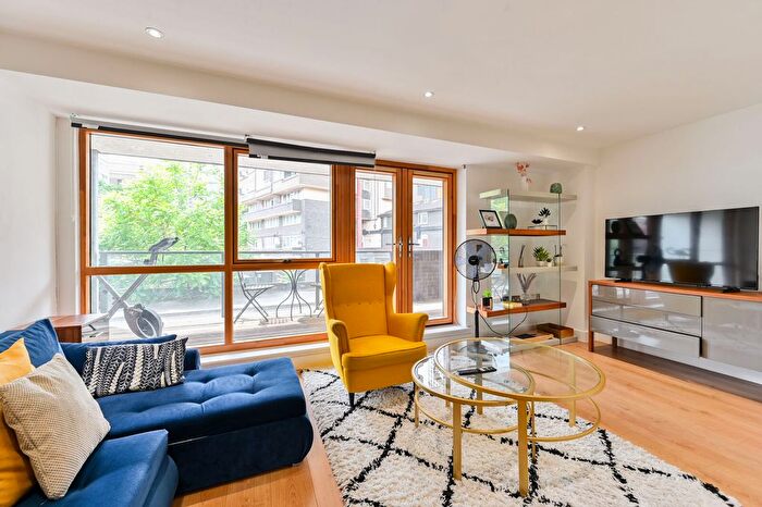 2 Bedroom Flat For Sale In Melbway House, Southwark, London, SE1