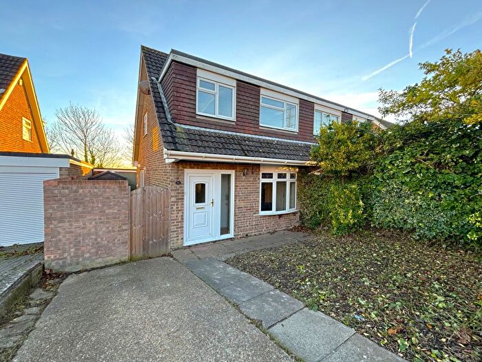 3 Bedroom Semi-Detached House To Rent In Kilmiston Drive, Fareham, Hampshire, PO16