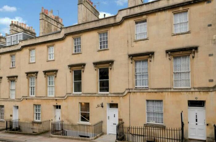 2 Bedroom Flat To Rent In Charlotte Street, Bath, BA1