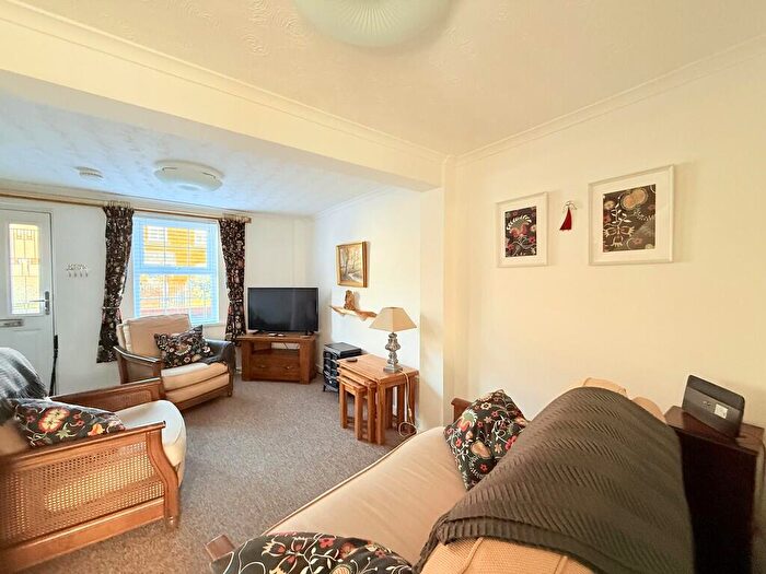 2 Bedroom Cottage For Sale In Shore Road, Hythe, Southampton, SO45