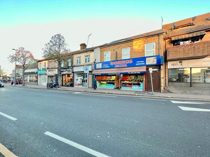 3 Bedroom Flat To Rent In Hoe Street, London, E17