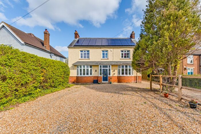 4 Bedroom Detached House For Sale In Station Road, Lower Stondon, SG16