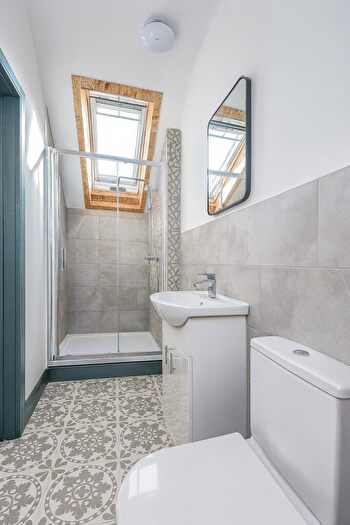 1 Bedroom House To Rent In -Victoria Road, Nottingham, NG4
