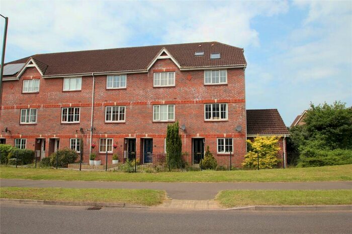 3 Bedroom Terraced House To Rent In Bronze Close, Beggarwood, Basingtoke, Hants, RG22