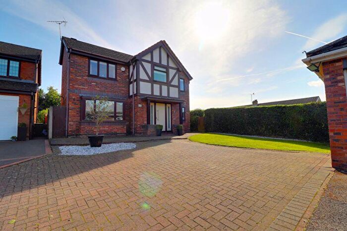 4 Bedroom Detached House For Sale In The Grange, Hyde Lea, Staffordshire, ST18