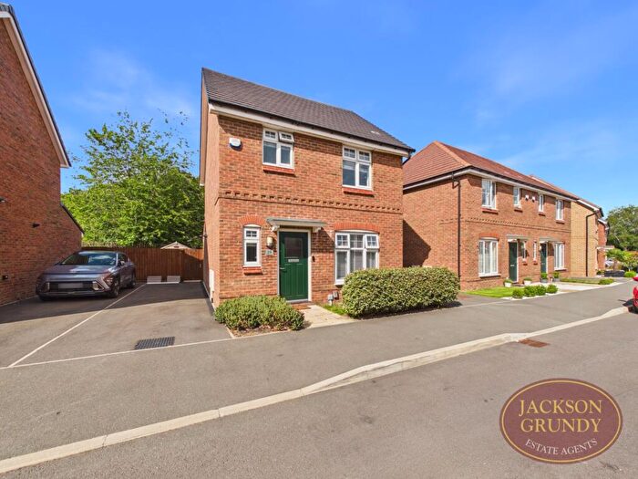 3 Bedroom Detached House For Sale In Vicarage Farm Drive, Abington Place, NN3