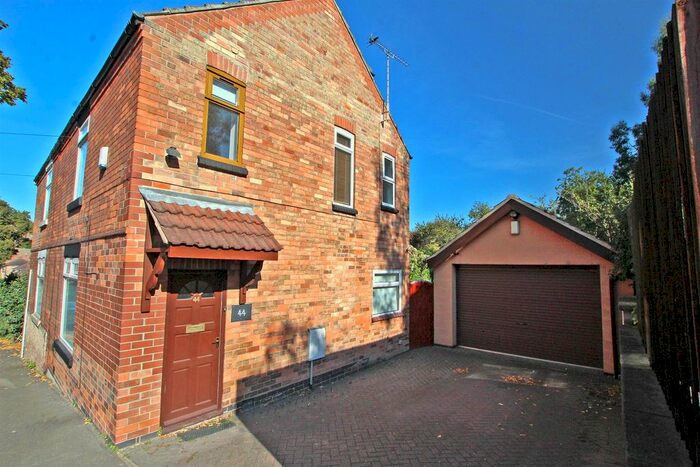 3 Bedroom Semi-Detached House To Rent In Kenrick Road, Mapperley, Nottingham, NG3