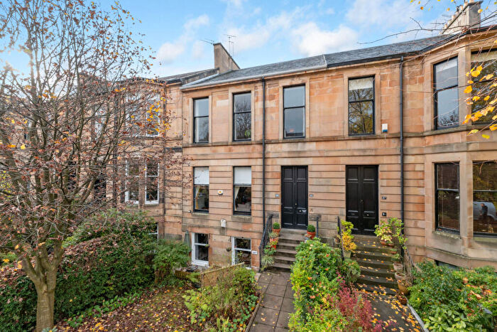 2 Bedroom Apartment For Sale In Upper Conversion, Marywood Square, Strathbungo, G41