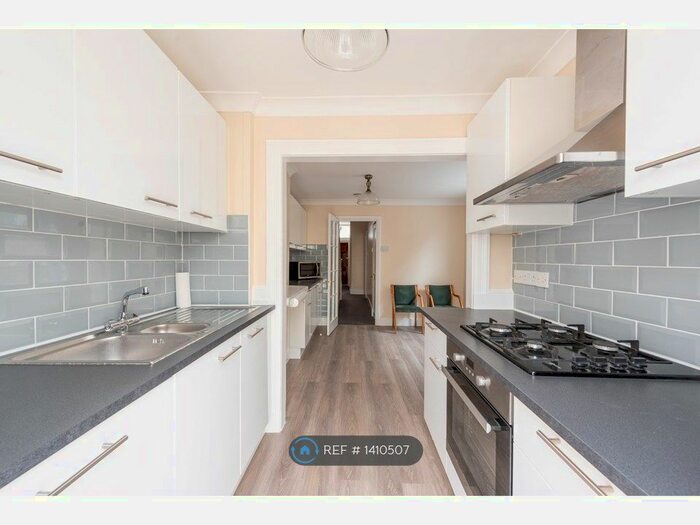 4 Bedroom Terraced House To Rent In Kay Road, London, SW9