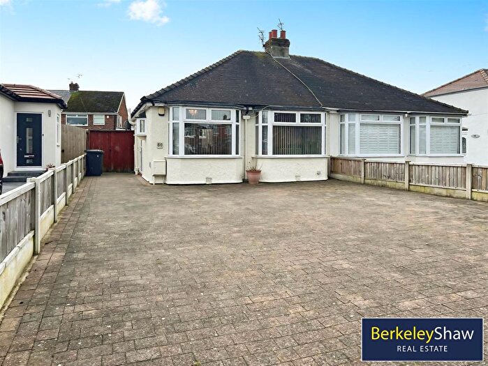 2 Bedroom Semi Detached Bungalow For Sale In Moss Lane, Liverpool, L31