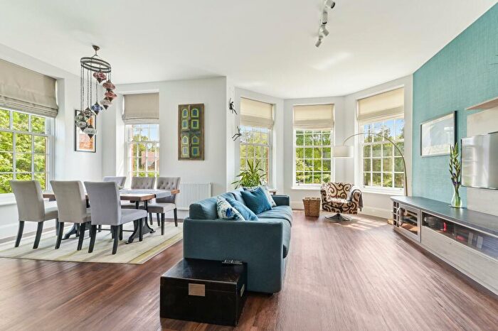 2 Bedroom Apartment To Rent In Sherwood Way, Epsom, KT19