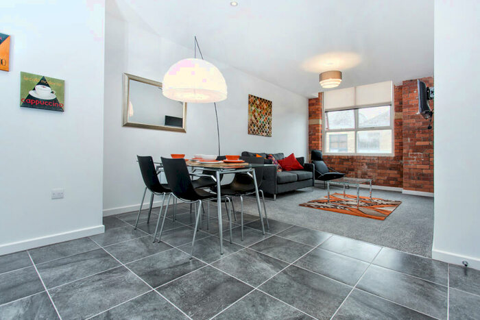 2 Bedroom Apartment To Rent In Balme Street, City Centre, Bradford, BD1