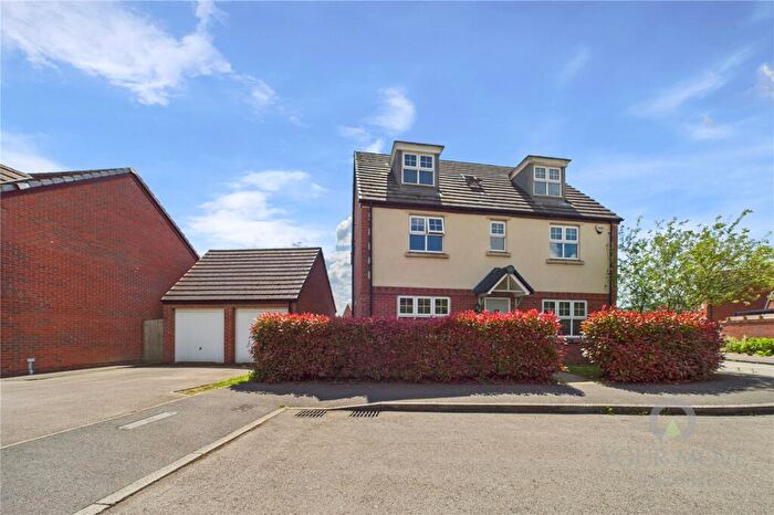 5 Bedroom Detached House For Sale In Garner Close, Harlestone Manor, Northampton, Northamptonshire, NN5