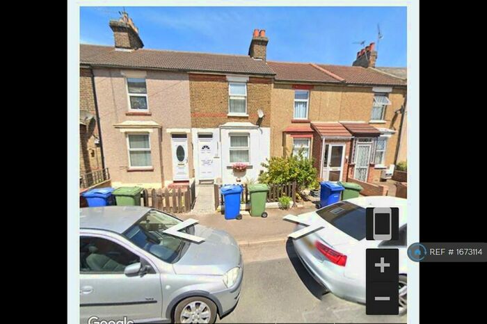 3 Bedroom Terraced House To Rent In Brooke Road, Essex, RM17