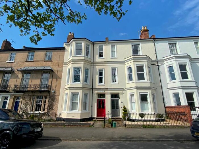 1 Bedroom Flat To Rent In Newbold Terrace East, Leamington Spa, CV32