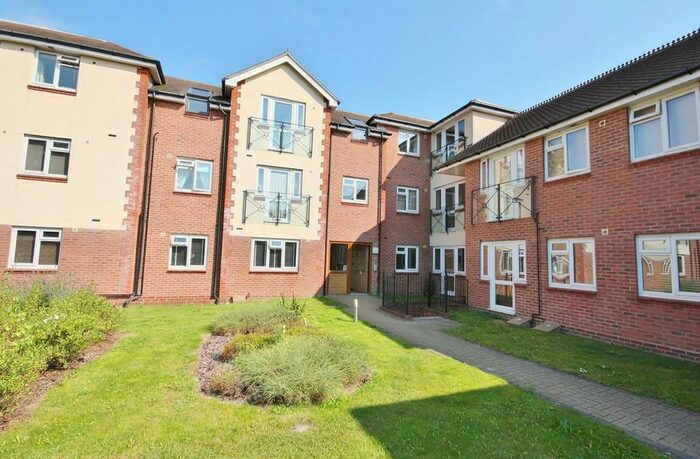 1 Bedroom Ground Flat To Rent In Botley Road, Park Gate, SO31