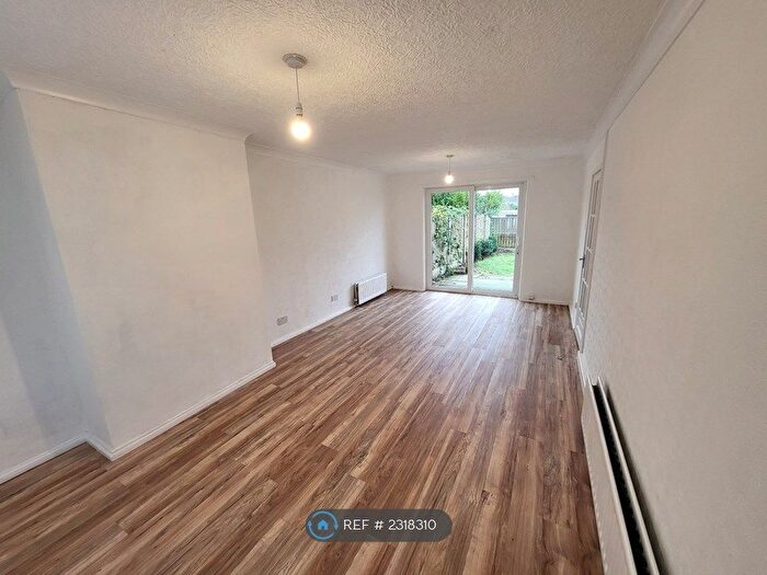 3 Bedroom Terraced House To Rent In Brook Hey Walk, Liverpool, L33