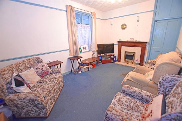 4 Bedroom Terraced House For Sale In Brithdir Street, Cathays, Cardiff, CF24