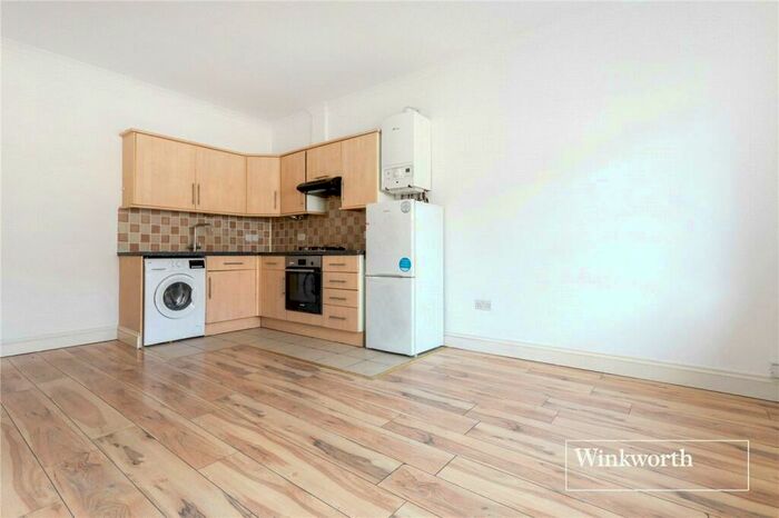 1 Bedroom Apartment To Rent In Station Road, Finchley, London, N3