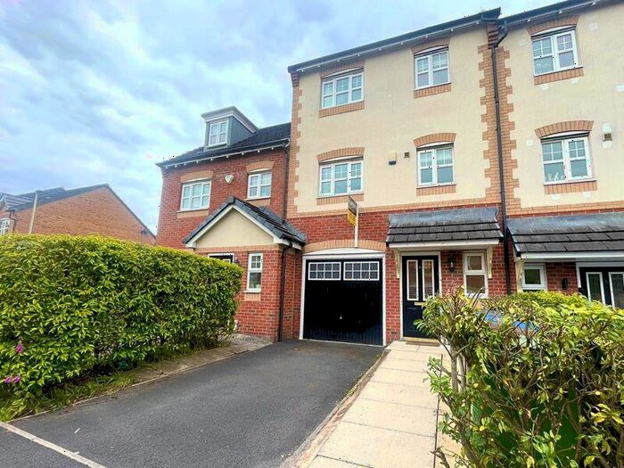 4 Bedroom Property To Rent In Blakemore Park, Atherton, Manchester, Greater Manchester., M46