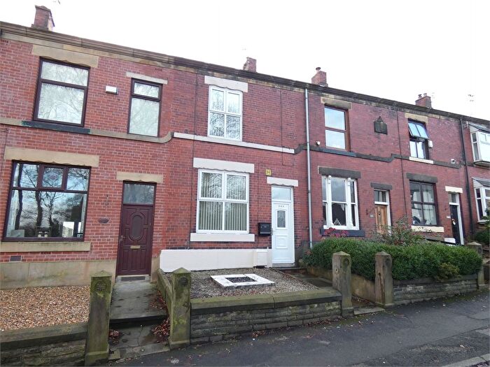 3 Bedroom Terraced House To Rent In Walshaw Road, Bury, BL8