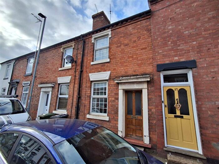 2 Bedroom Terraced House For Sale In Wood Street, Kidderminster, Worcestershire, DY11