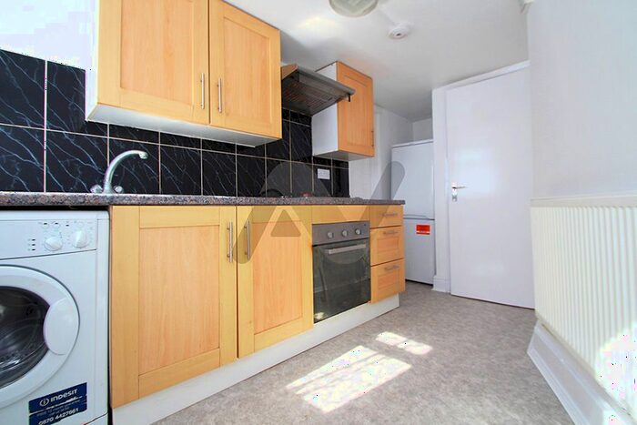 2 Bedroom Flat To Rent In Cavendish Road, London, N4