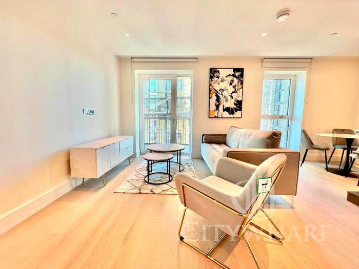 1 Bedroom Flat To Rent In Cascade Way, London, W12