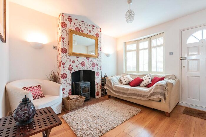 2 Bedroom Terraced House For Sale In Pantile Road, Weybridge, KT13