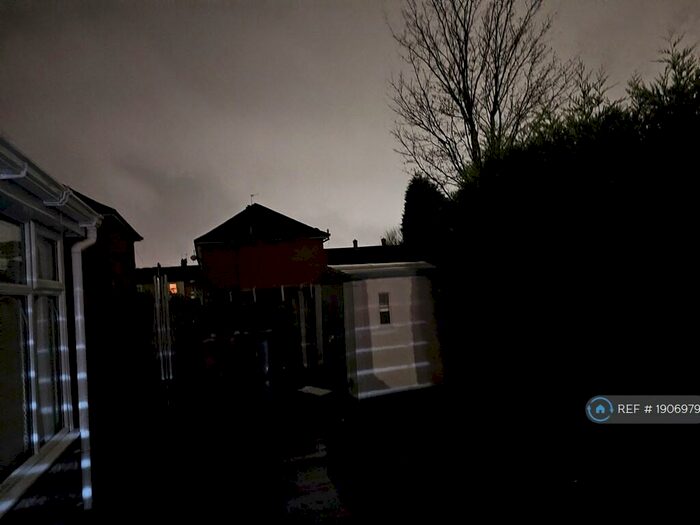 3 Bedroom Semi-Detached House To Rent In North Road, Manchester, M11