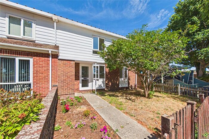 3 Bedroom Terraced House For Sale In Warwick Road, Basingstoke, Hampshire, RG23
