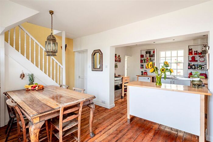 3 Bedroom End Of Terrace House For Sale In Centurion Road, Brighton, BN1