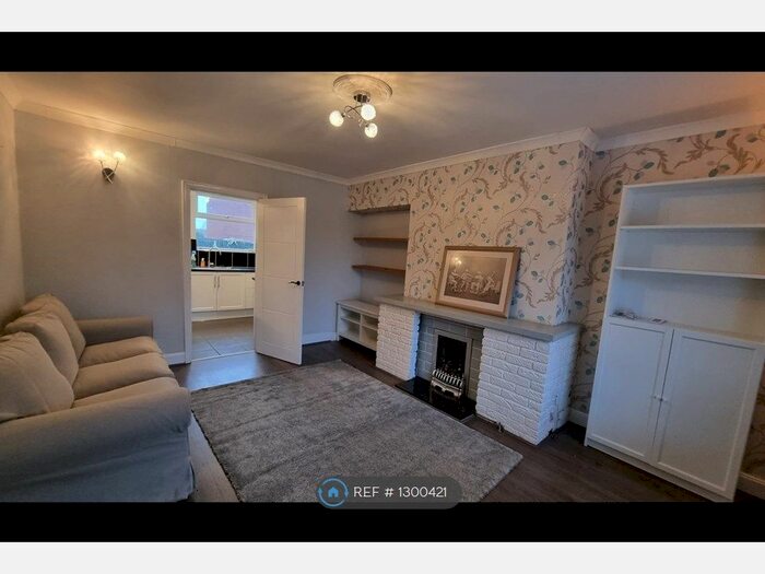 3 Bedroom Semi-Detached House To Rent In Hewitt Avenue, Coventry CV6