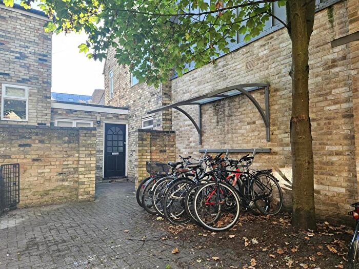 1 Bedroom House To Rent In Newmarket Road, Cambridge, CB5