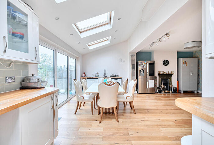 6 Bedroom Semi Detached House For Sale In Hemingford Road, Cheam, Sutton, SM3