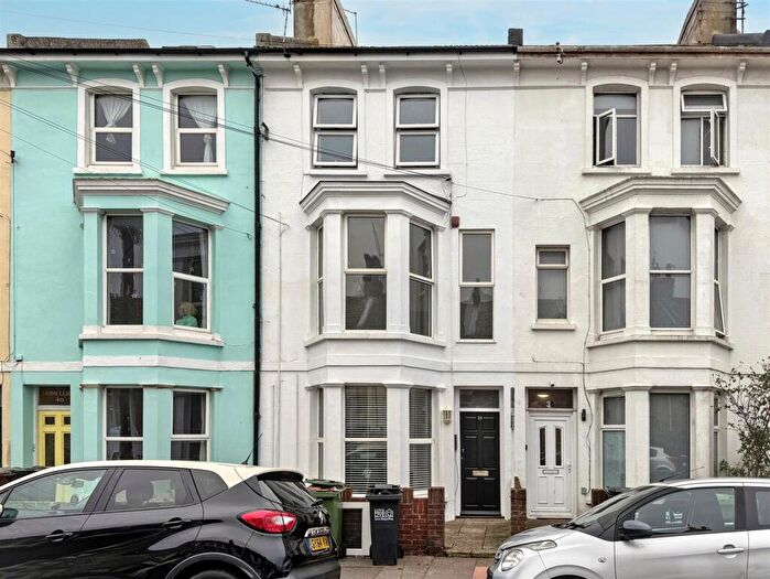 1 Bedroom Flat For Sale In Langney Road, Eastbourne, BN21