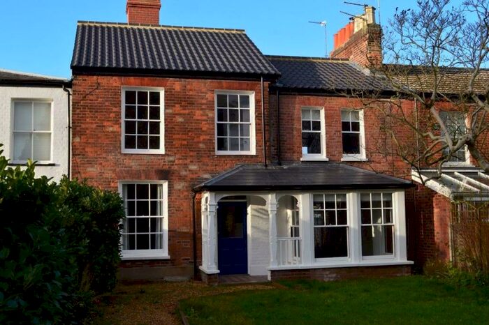 2 Bedroom Flat To Rent In Newmarket Road, NR2