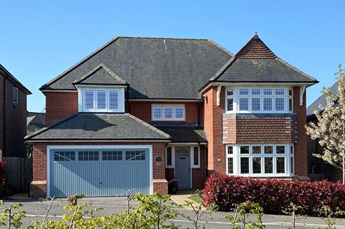 4 Bedroom Detached House For Sale In Jennings Road, Marlborough, SN8