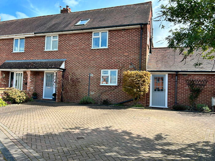 4 Bedroom Semi-Detached House For Sale In Hecadeck Lane, Nether Broughton, LE14