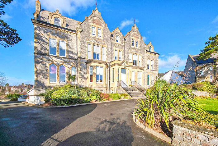 3 Bedroom Flat For Sale In Landemann Circus, Weston Super Mare - Prestigious Location, BS23