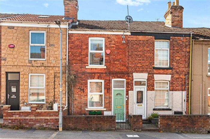 2 Bedroom Terraced House For Sale In Lewis Street, Gainsborough, Lincolnshire, DN21