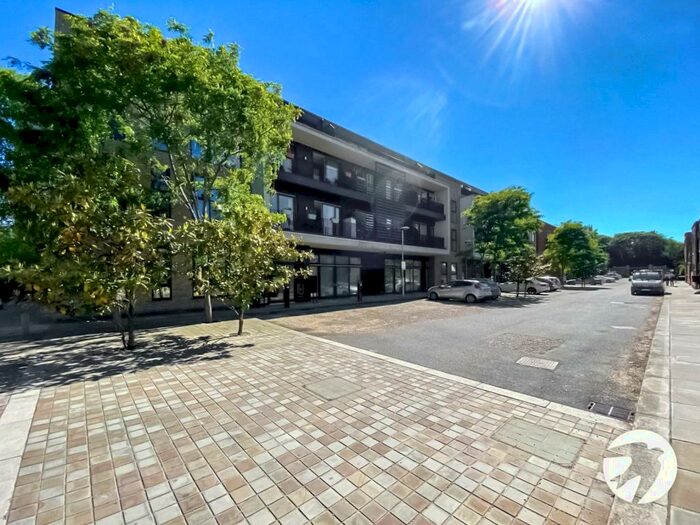 2 Bedroom Flat To Rent In Ashmore Road, Shooters Hill, SE18