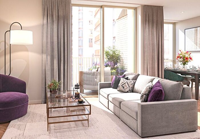 1 Bedroom Flat For Sale In King's Road Park, London, SW6