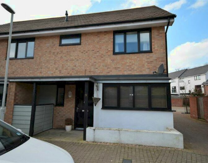 3 Bedroom End Of Terrace House To Rent In Beadsman Crescent, Leybourne, West Malling, ME19
