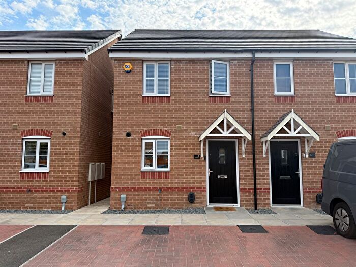 2 Bedroom Semi-Detached House For Sale In Trinity Park, Hull, HU4