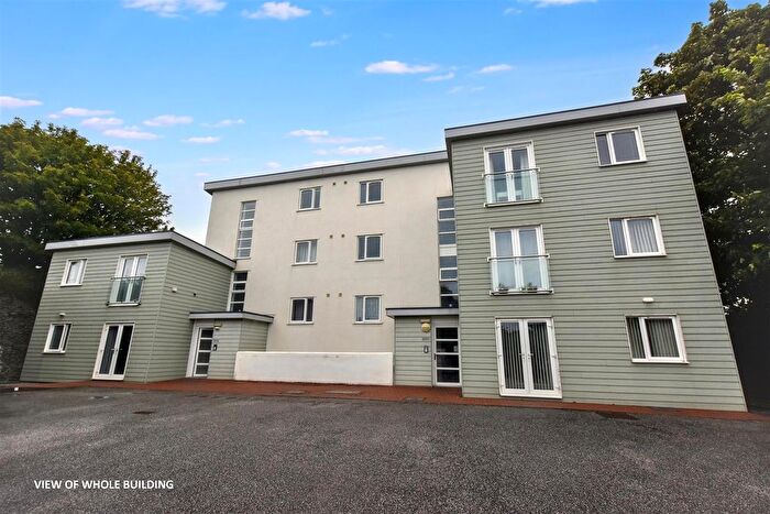 1 Bedroom Flat For Sale In Palm Court, Redruth, TR15