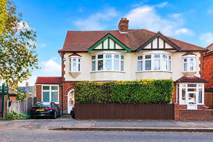 4 Bedroom Semi Detached House For Sale In Broadmead Road, Woodford Green, IG8