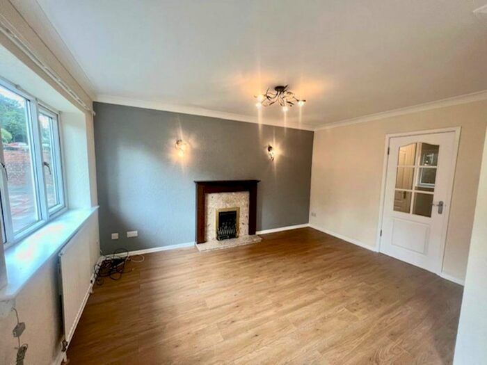 2 Bedroom Flat To Rent In Cavendish Court, Cavendish Road, Barnsley, S75