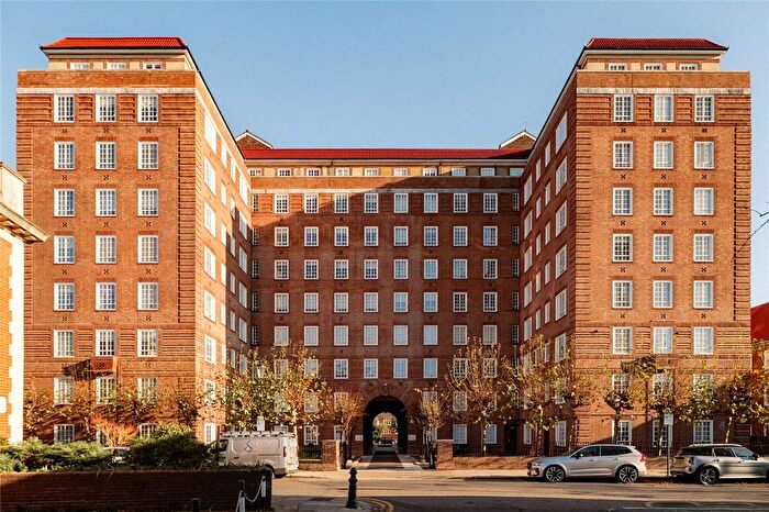 2 Bedroom Flat For Sale In Swan Court, Chelsea Manor Street, Chelsea, SW3