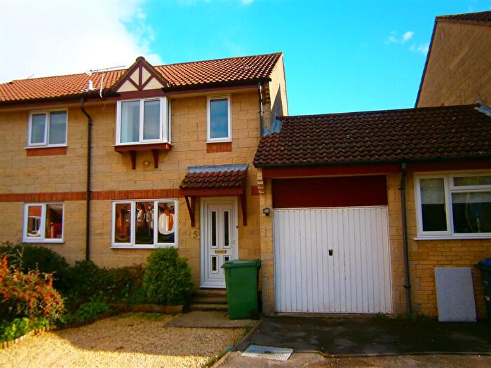 3 Bedroom Semi Detached House To Rent In Brotherton Close, Chippenham, SN15